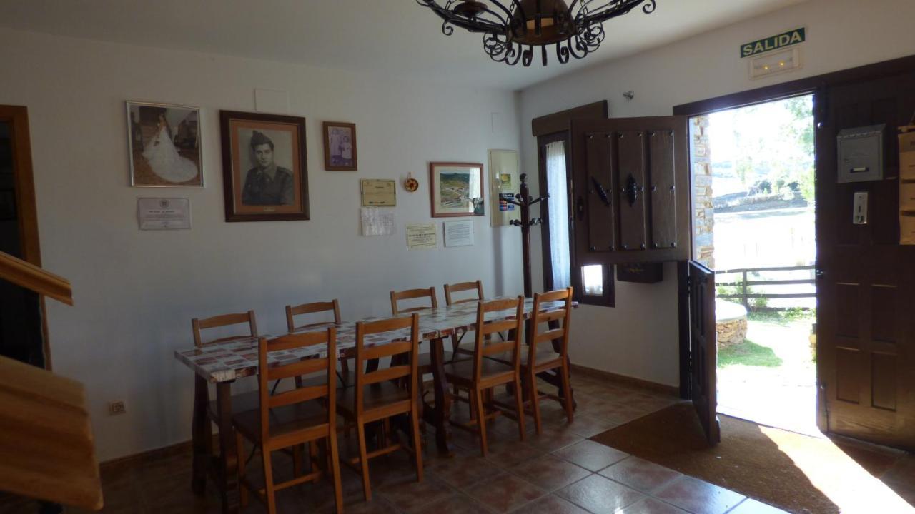 Casa Rural Al-Mofrag Y Apartamentos El Mirador De Monfraguee 比利亚雷亚尔圣卡洛斯 外观 照片