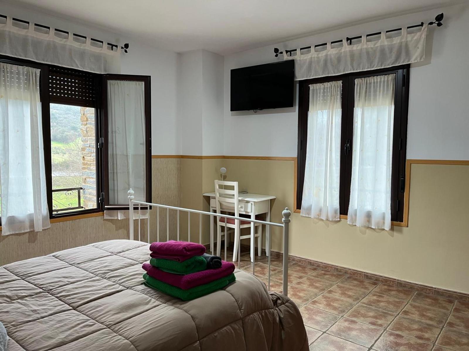 Casa Rural Al-Mofrag Y Apartamentos El Mirador De Monfraguee 比利亚雷亚尔圣卡洛斯 外观 照片