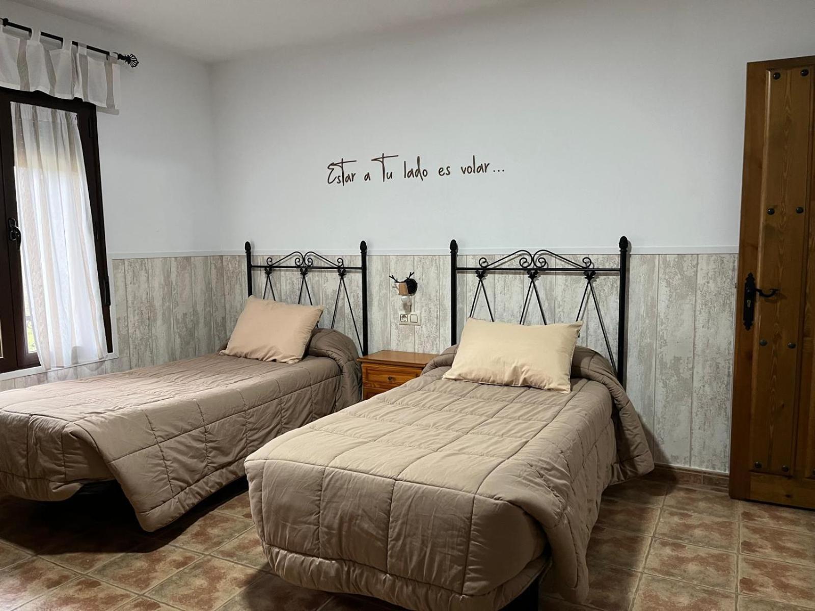 Casa Rural Al-Mofrag Y Apartamentos El Mirador De Monfraguee 比利亚雷亚尔圣卡洛斯 外观 照片