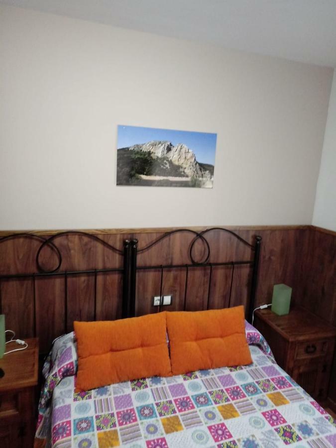 Casa Rural Al-Mofrag Y Apartamentos El Mirador De Monfraguee 比利亚雷亚尔圣卡洛斯 外观 照片