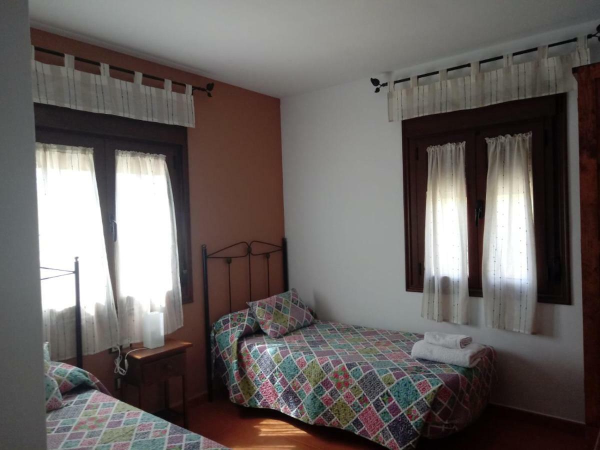 Casa Rural Al-Mofrag Y Apartamentos El Mirador De Monfraguee 比利亚雷亚尔圣卡洛斯 外观 照片